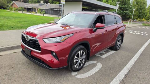 2020 Toyota Highlander XLE AWD photo