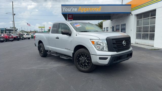 2020 Nissan Titan S 4WD photo
