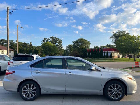 2015 Toyota Camry SE FWD photo