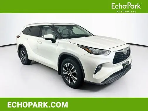 2020 Toyota Highlander XLE AWD photo