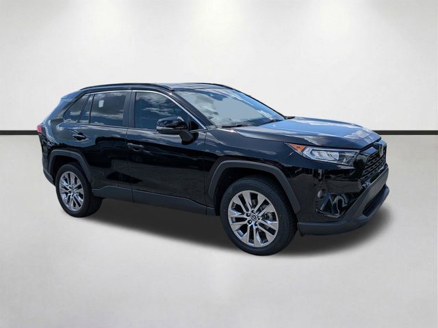 2020 Toyota RAV4 XLE Premium FWD photo