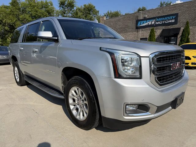 2019 GMC Yukon XL SLT 4WD photo