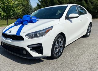 2020 Kia Forte LXS FWD photo