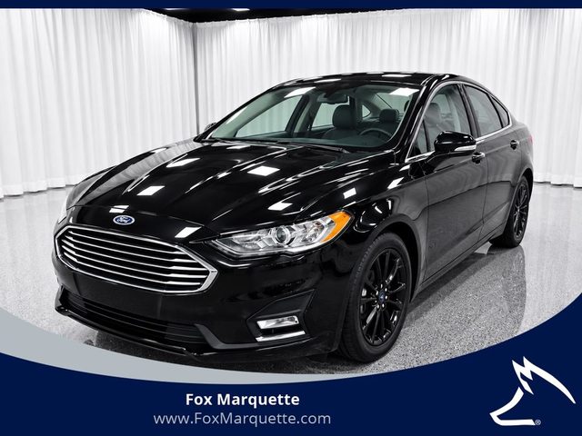 2020 Ford Fusion SE FWD photo