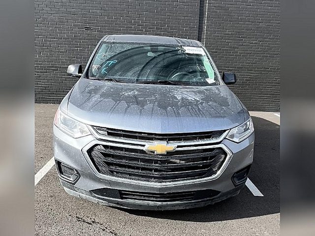 2020 Chevrolet Traverse LS FWD photo