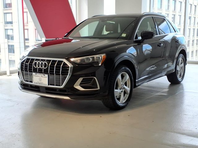 2020 Audi Q3 Premium AWD photo