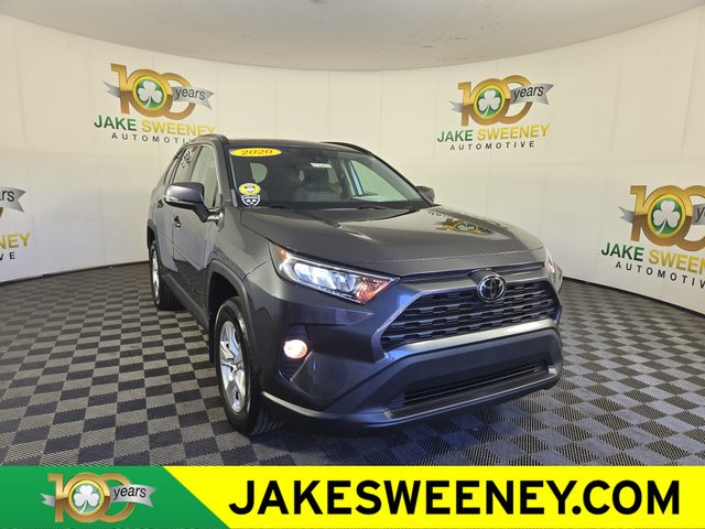 2020 Toyota RAV4 XLE FWD photo
