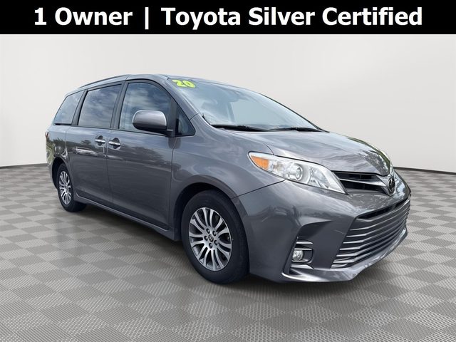2020 Toyota Sienna XLE FWD photo