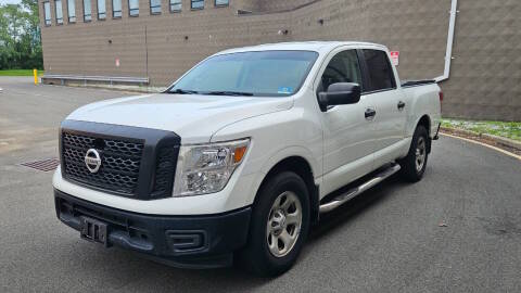 2018 Nissan Titan S RWD photo