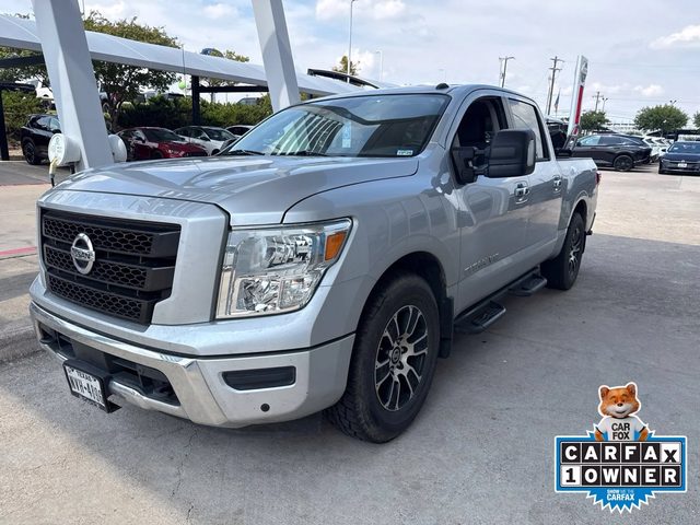 2020 Nissan Titan SV RWD photo