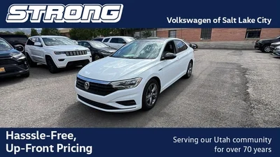 2020 Volkswagen Jetta R-Line FWD photo