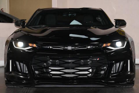 2020 Chevrolet Camaro ZL1 RWD photo