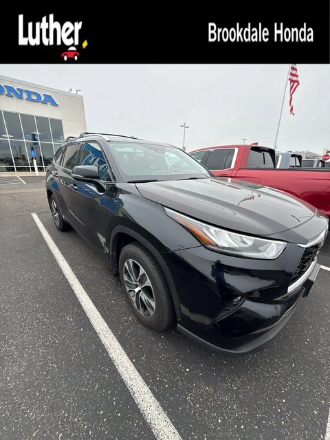 2020 Toyota Highlander XLE AWD photo