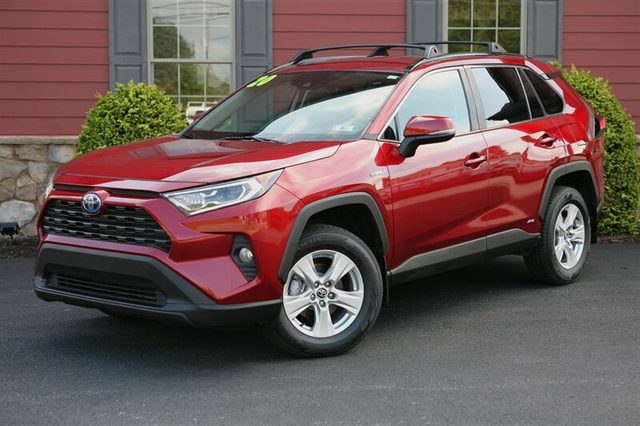 2020 Toyota RAV4 Hybrid XLE AWD photo