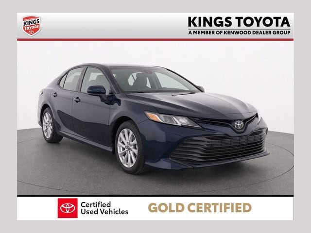 2020 Toyota Camry LE FWD photo