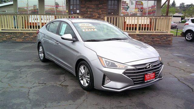 2020 Hyundai Elantra SEL FWD photo