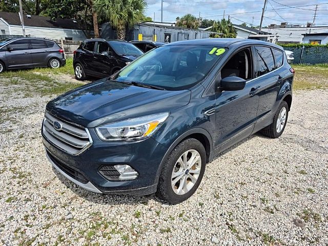2019 Ford Escape SE FWD photo