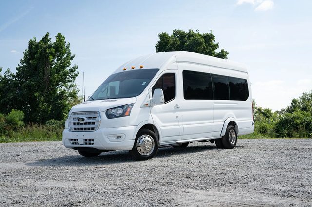 2020 Ford Transit Passenger Wagon XL RWD photo