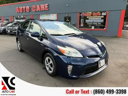 2015 Toyota Prius Two FWD photo