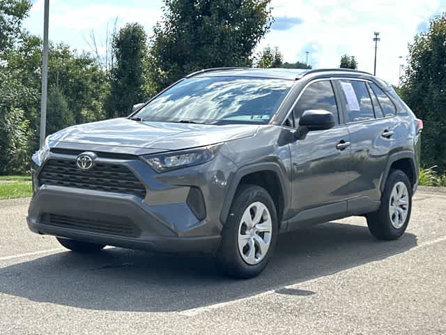 2020 Toyota RAV4 LE FWD photo