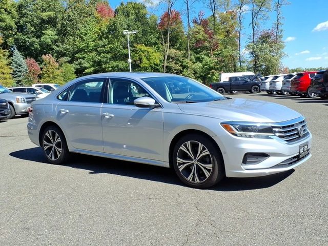2020 Volkswagen Passat 2.0T SEL FWD photo