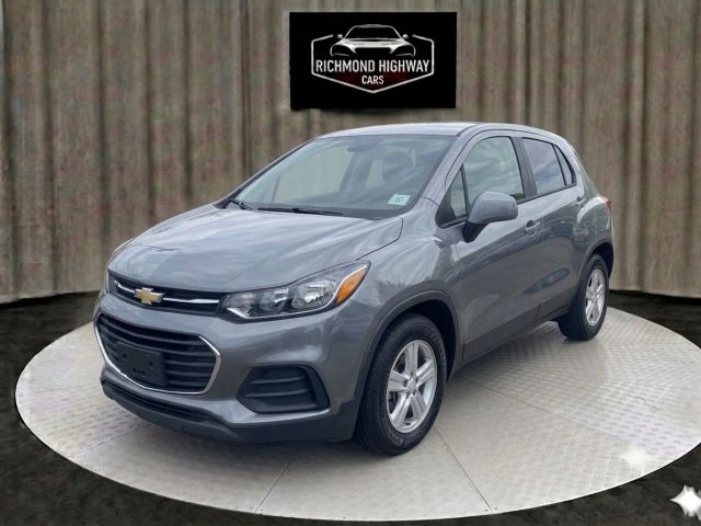 2020 Chevrolet Trax LS FWD photo