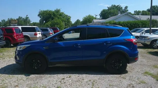 2017 Ford Escape SE 4WD photo
