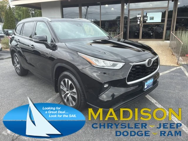 2020 Toyota Highlander XLE AWD photo