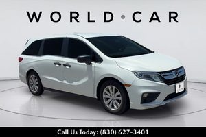 2020 Honda Odyssey LX FWD photo
