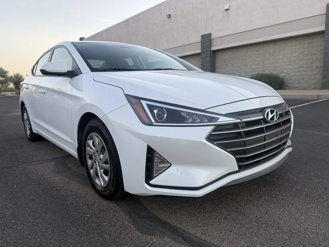 2020 Hyundai Elantra SE FWD photo