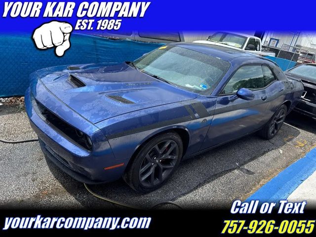 2020 Dodge Challenger SXT RWD photo