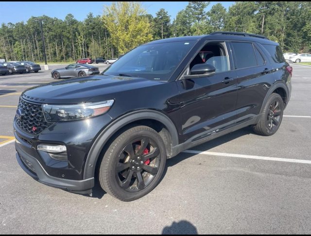 2020 Ford Explorer ST 4WD photo