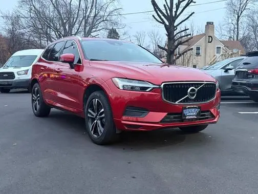 2020 Volvo XC60 Momentum AWD photo