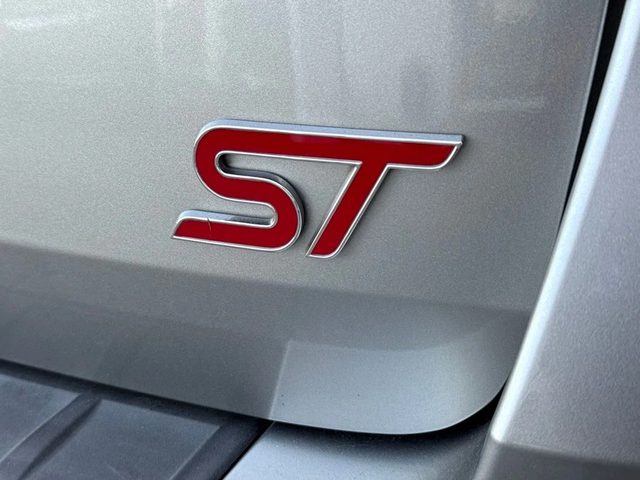 2020 Ford Explorer ST 4WD photo