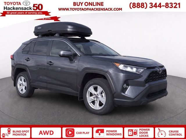 2020 Toyota RAV4 XLE AWD photo