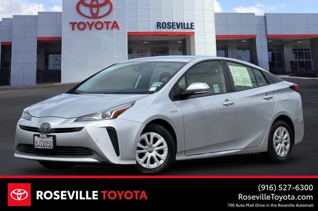 2019 Toyota Prius LE FWD photo
