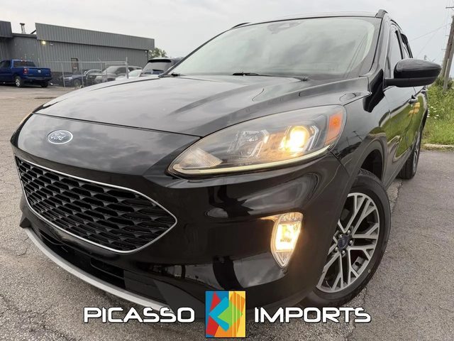 2020 Ford Escape SEL AWD photo