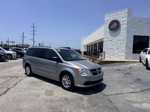 2015 Dodge Grand Caravan SXT FWD photo