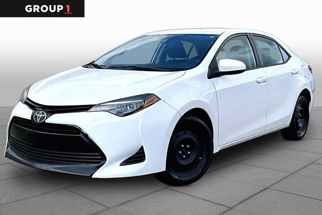2019 Toyota Corolla LE FWD photo