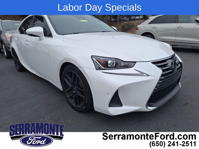 2020 Lexus IS IS 300 RWD photo