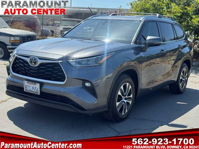 2020 Toyota Highlander XLE FWD photo
