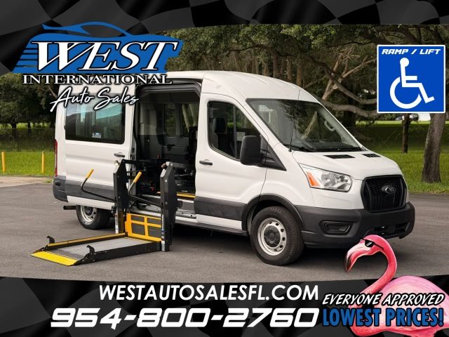 2020 Ford Transit Passenger Wagon XL RWD photo
