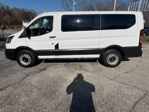 2020 Ford Transit Passenger Wagon XL RWD photo