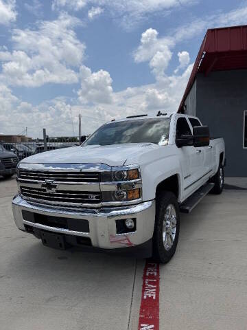 2016 Chevrolet Silverado 2500HD LTZ RWD photo