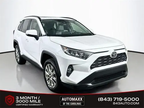 2020 Toyota RAV4 XLE Premium FWD photo