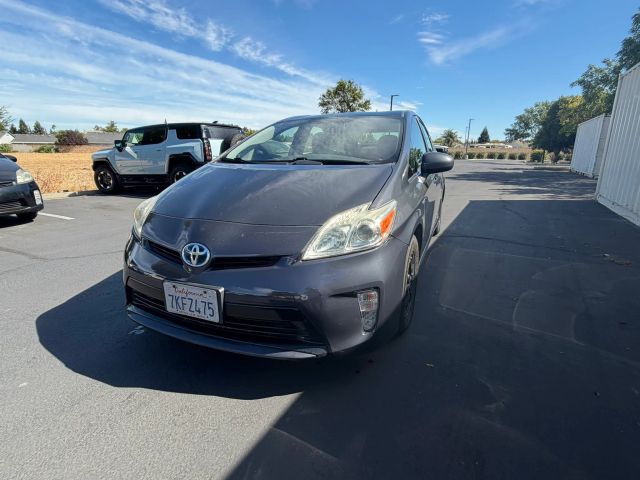 2015 Toyota Prius Three FWD photo