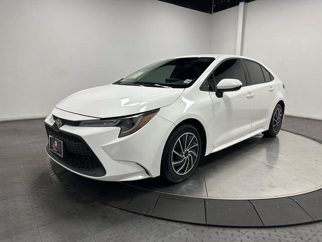 2021 Toyota Corolla LE FWD photo