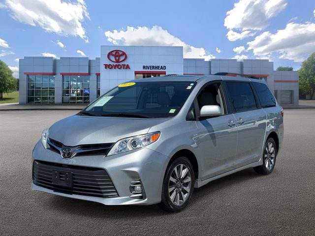 2020 Toyota Sienna XLE Premium AWD photo