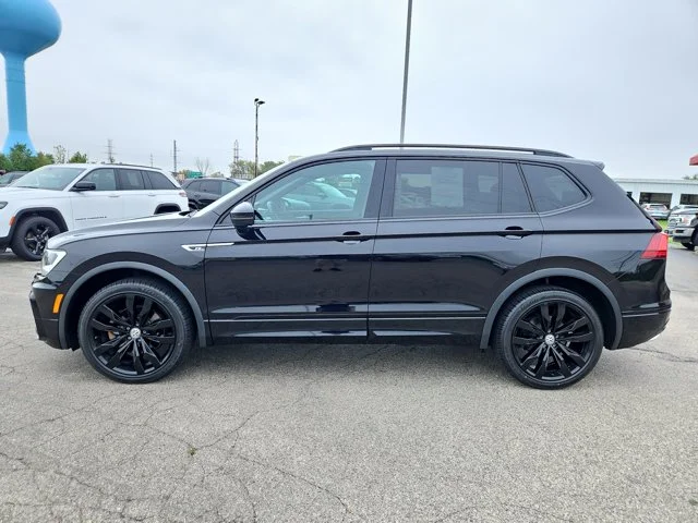 2020 Volkswagen Tiguan SE R-Line Black AWD photo