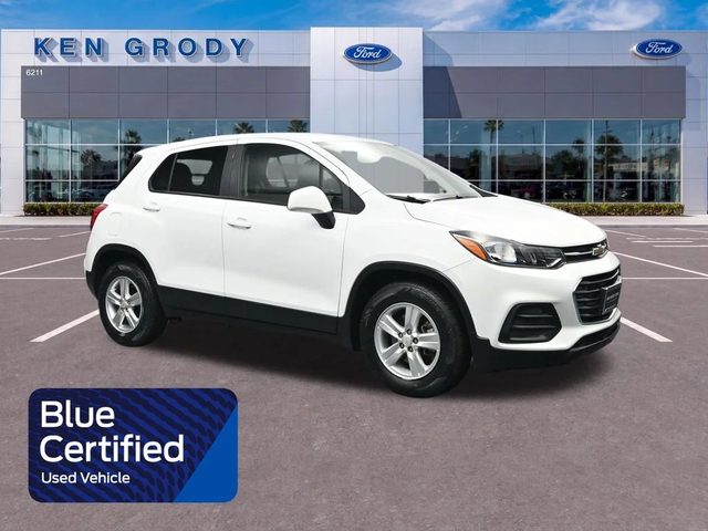 2021 Chevrolet Trax LS FWD photo